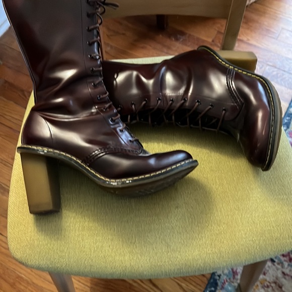 Authentic Doc Marten mid-calf boots. - Picture 3 of 7